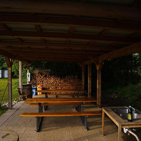 Camping @ Nogometni Golf Ljubljana Hotel Buitenkant foto